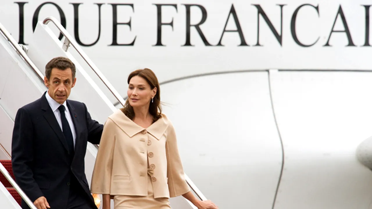 Cuplul prezidenţial francez, ironizat într-o campanie publicitară din Germania