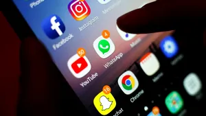 Tu te uiţi pe Instagram, dar ştii că şi Instagram se uită la tine?