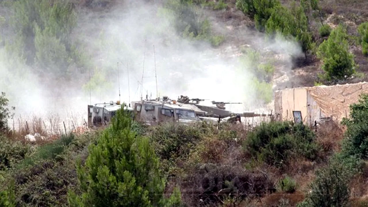 Cel puţin patru persoane au fost ucise într-un schimb de focuri la frontiera dintre Liban şi Israel