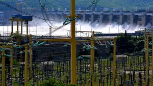 Furtună pe piaţa de energie. Cine va câştiga şi cine va pierde din destabilizarea preţurilor