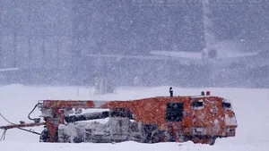 Vizibilitate redusă pe aeroportul din Praga, din cauza ninsorii