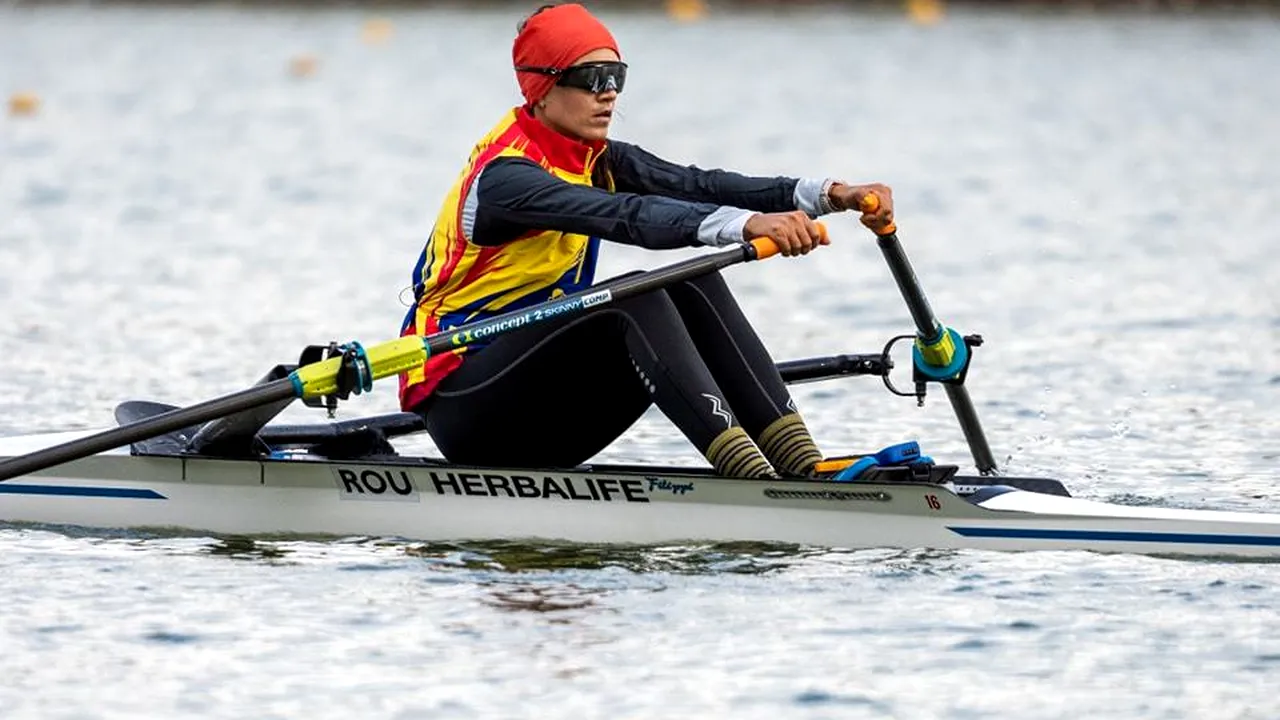 Trei ambarcaţiuni româneşti calificate în fazele următoare la Campionatul Mondial de Canotaj