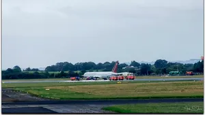 Incident pe aeroportul Shannon din Irlanda: Un avion civil folosit de trupele americane a luat foc înaintea decolării - FOTO