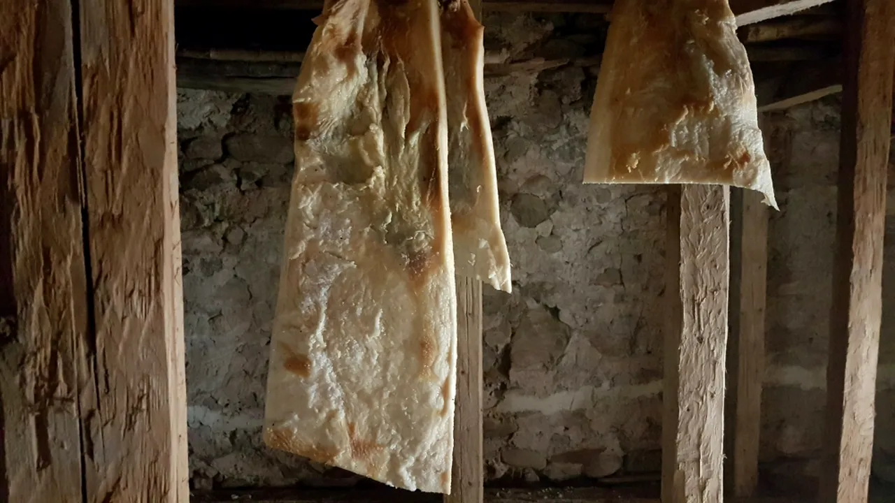 Combinaţia dintre ciocolată şi slănină, o provocare care i-a adus un premiu unui bucătar din Ardeal. Unde a concurat cu această delicatesă - GALERIE FOTO