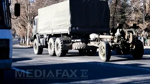 Confruntări intense de artilerie la Doneţk. Rebelii au primit întăriri