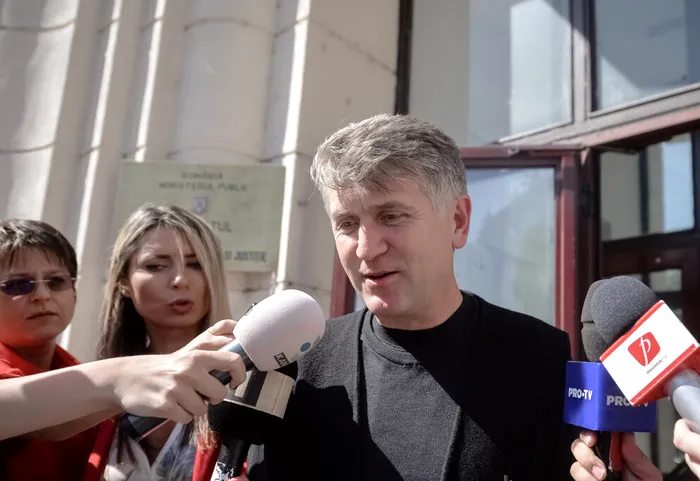NEWS ALERT Fostul preot Cristian Pomohaci reținut într-un dosar care vizează acuzații de viol asupra unui minor și agresiune sexuală