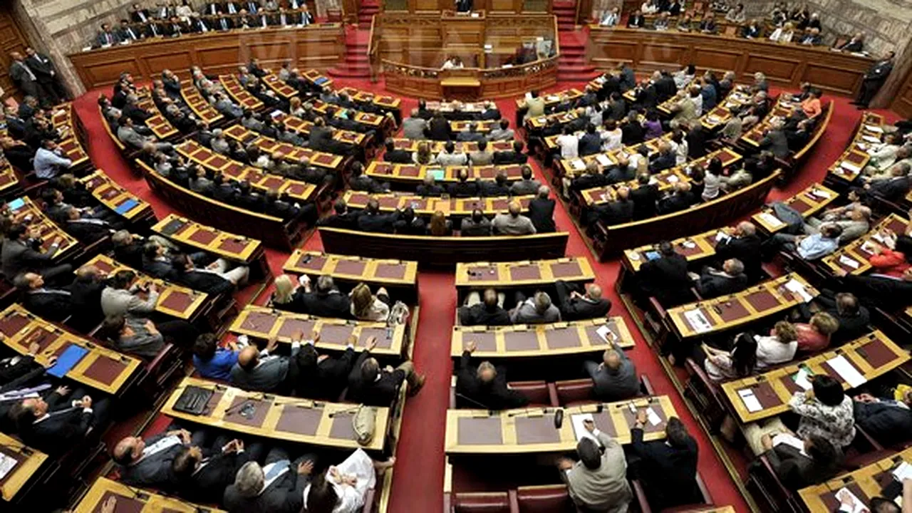 Scandal în Grecia după publicarea unei liste cu peste 30 de politicieni investigaţi pentru corupţie