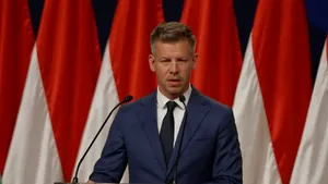 Péter Magyar l-a menționat pe George Simion în primul său discurs după victorie