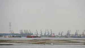 Debitul Dunării este cu peste 1.500 mc/s sub media multianuală a lunii august şi în continuă scădere - GALERIE FOTO