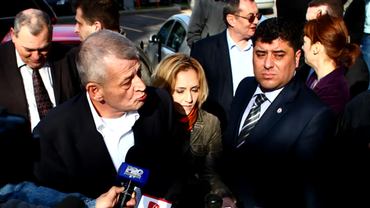Oprescu: Cu oamenii m-am înţeles, mai greu mi-a fost cu câinii