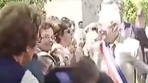 Sarkozy a fost lovit de un necunoscut - VIDEO