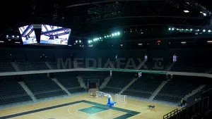 Cluj: Anchetă a Poliţiei după ce un copil a căzut de la 4 metri înălţime în Sala Polivalentă