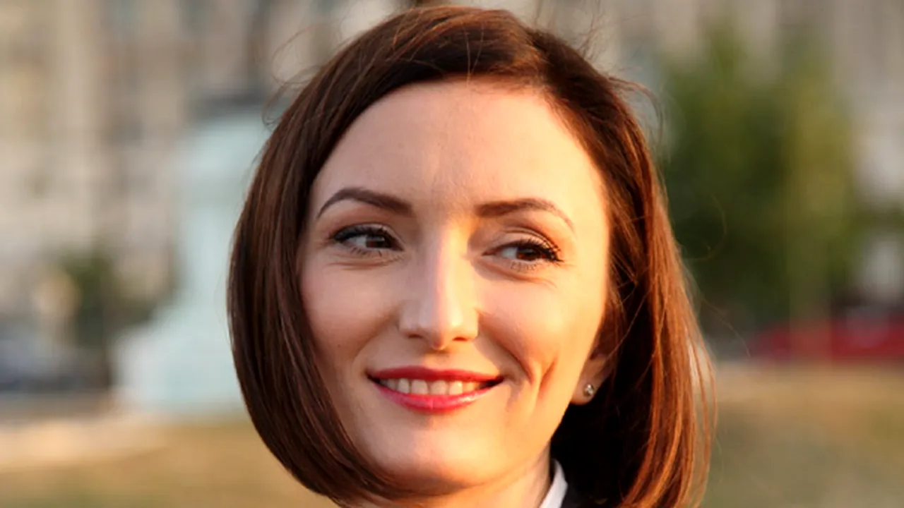 Paula Herlo şi Amalia Enache, finaliste în competiţia pentru un premiu special oferit de CE