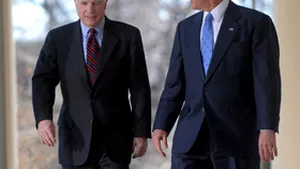 George W. Bush îl susţine pe John McCain în cursa prezidenţială