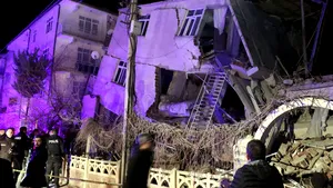 Bilanţul cutremurului din Turcia, cu magnitudinea 6,8, a ajuns la 29 de morţi