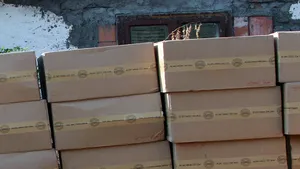 Maşină care ducea dezinfectanţi la spitalul din Lugoj, prădată de hoţi pe drum