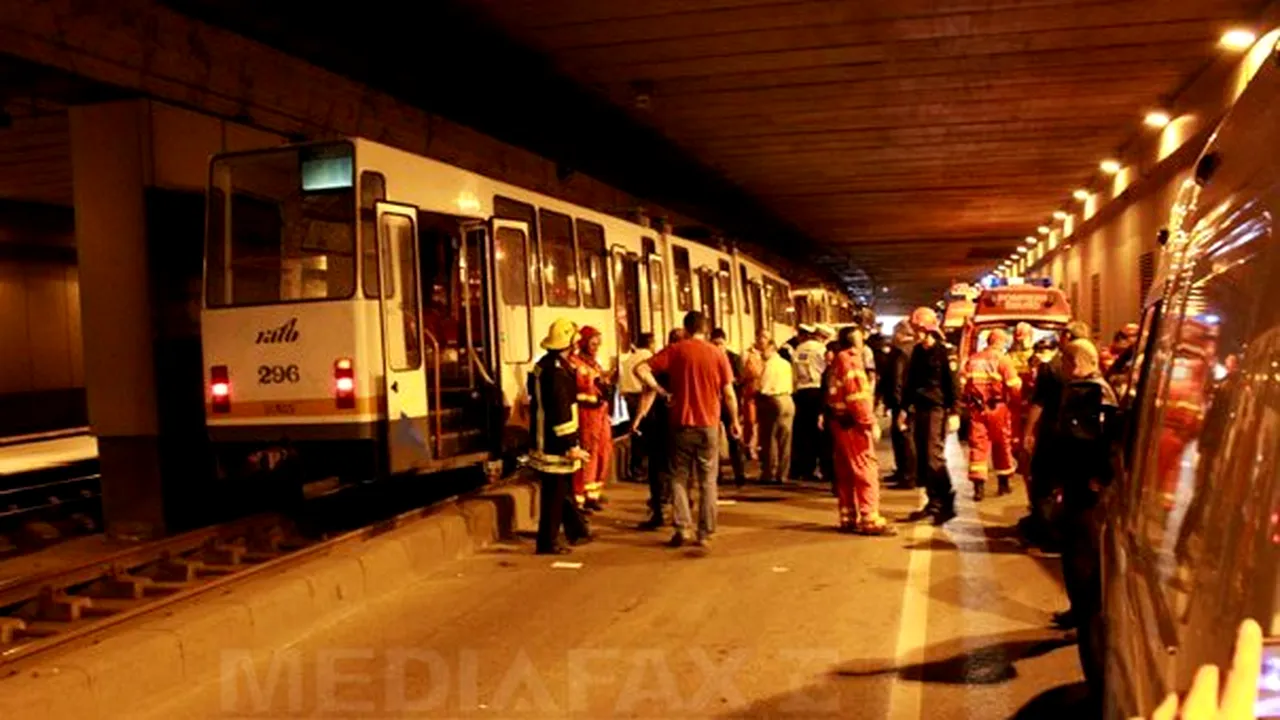 ACCIDENT ÎN CAPITALĂ: 86 de răniţi după ce 3 tramvaie s-au ciocnit. Al patrulea a oprit la timp. 7 persoane au rămas internate - IMAGINI DE LA LOCUL ACCIDENTULUI