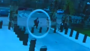 IMAGINI cu autorul atacului din Canada în timp ce se îndrepta spre Parlament - VIDEO