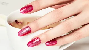 Trucurile expertului pentru o manichiură rezistentă