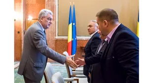 Premierul: Deficitul în Poliţie e mai mare de 20.000. Carmen Dan se întâlneşte cu Olguţa Vasilescu/ Sindicalist: Poliţia e falsificată. Pe hârtie sunt 80.000 poliţişti, în realitate, 40.000