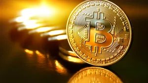 PREMIERĂ: Un exchange de criptomonede a transferat 1,2 miliarde de dolari la un cost de sub 2 cenţi