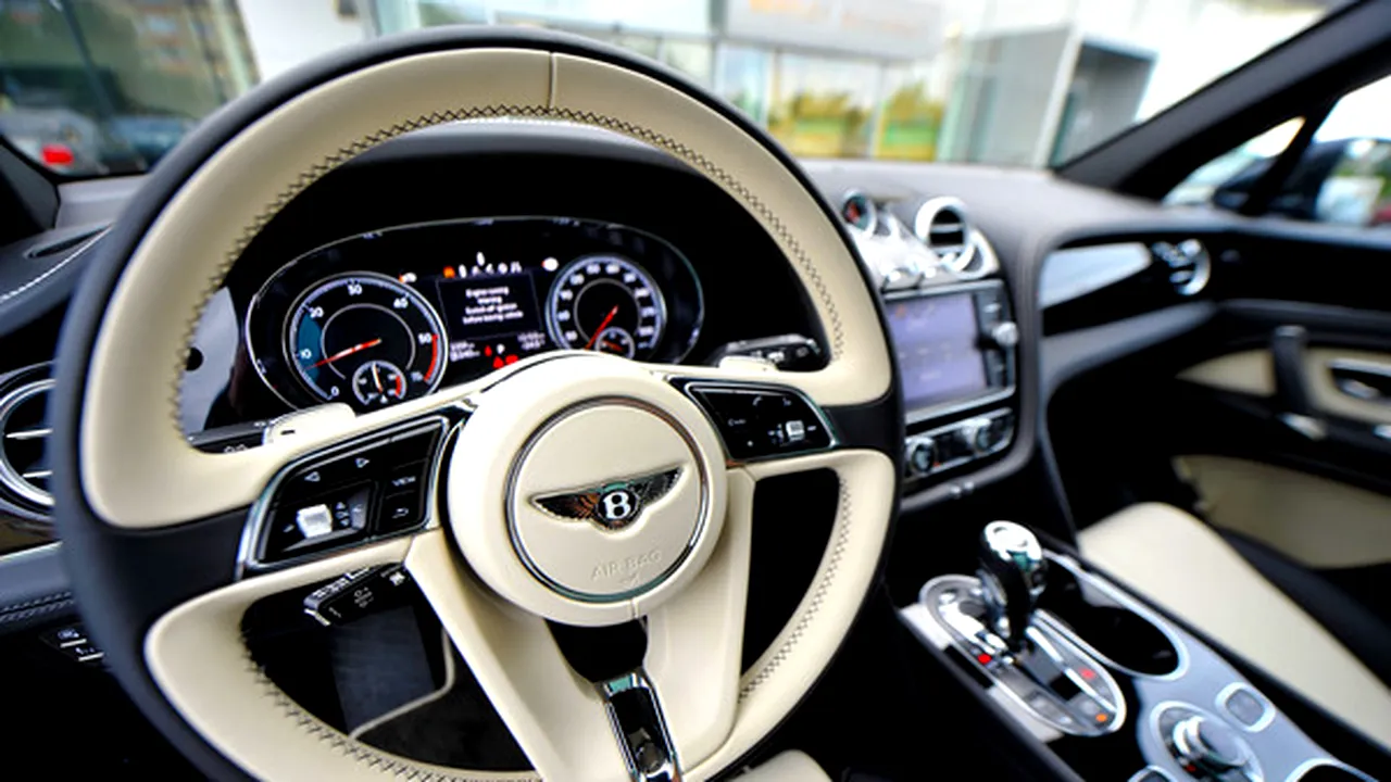 SUV-ul de lux Bentley Bentayga V8-Diesel, testat în România: Costă 200.000 de euro, cântăreşte 2,5 tone şi ajunge la 100 km/h în 4 secunde