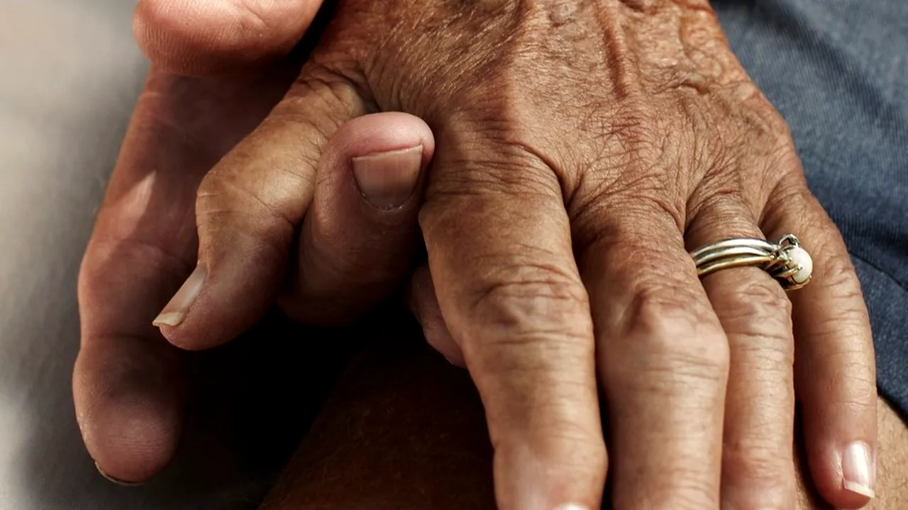 Doi bătrâni de 97 de ani din Portugalia au trecut cu bine peste Covid-19