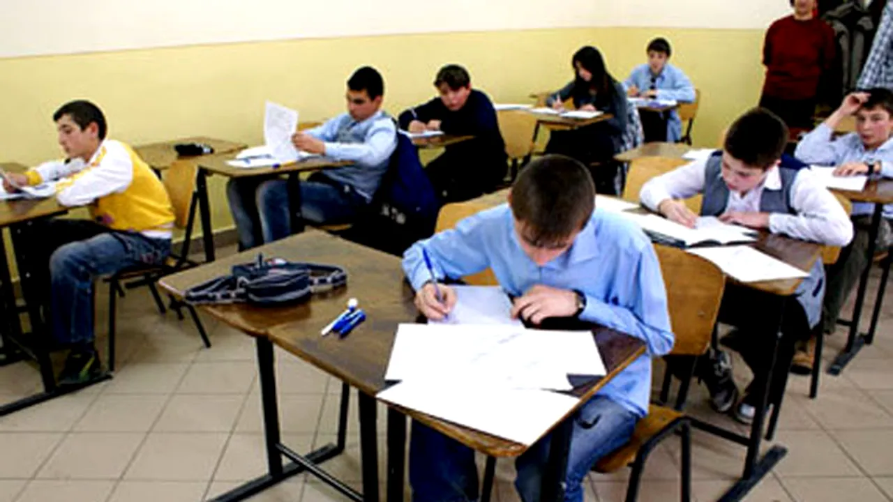 Evaluarea după clasa a IX-a va avea trei probe scrise şi una practică