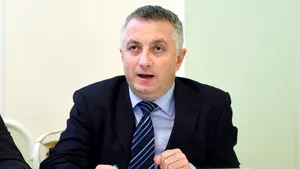 Ministrul Comunicaţiilor: Din septembrie taxele ANAF vor putea fi plătite cu cardul