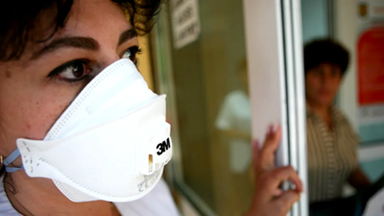 Olt: Două persoane confirmate cu virusul A/H1N1 au decedat