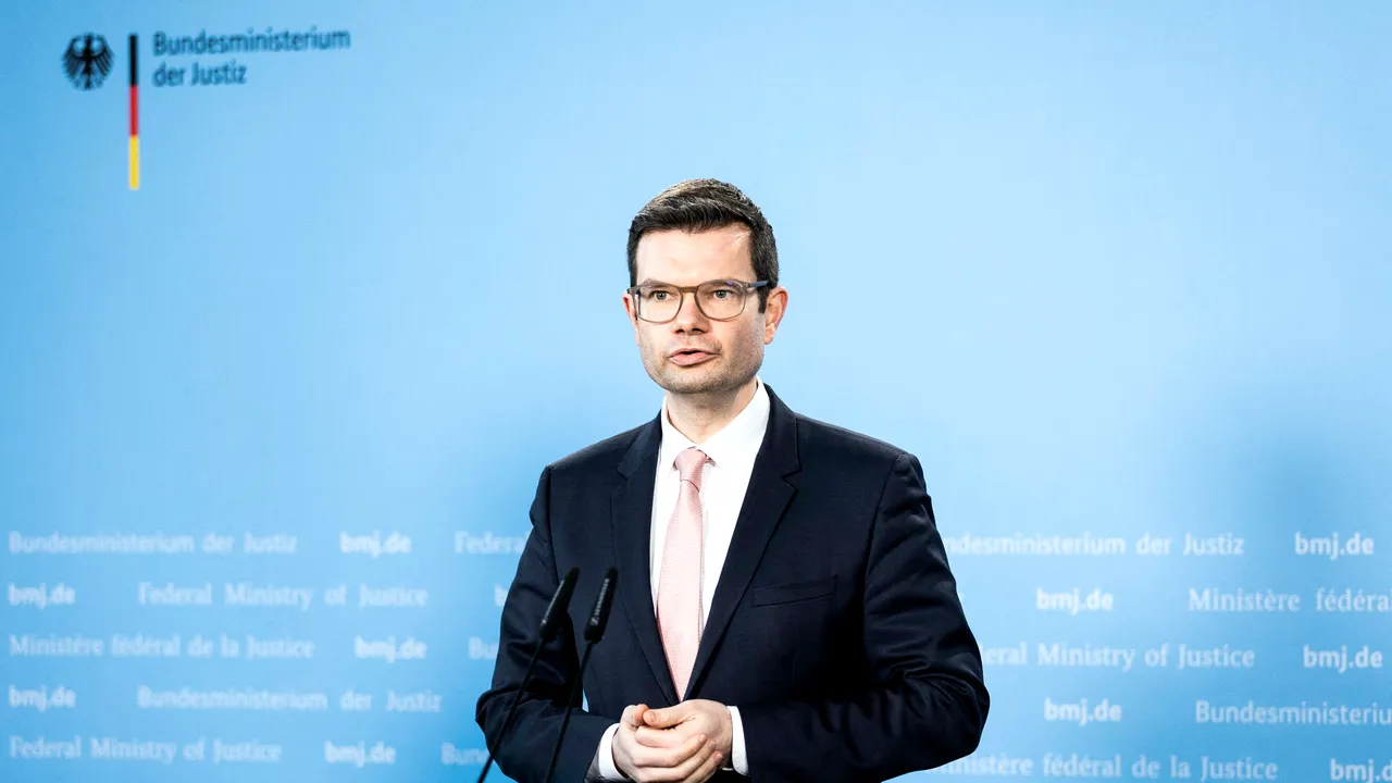 Germania va ridica interdicţia promovării avortului. Ministrul justiţiei face precizări