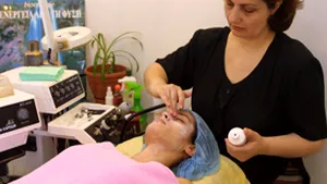 Saloanele de înfrumuseţare bucureştene, controlate din 20 septembrie