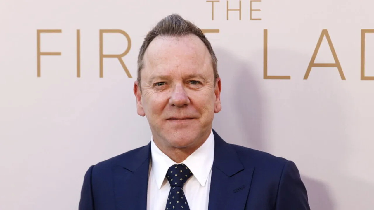 Actorul Kiefer Sutherland, arestat la Hollywood după un incident cu un șofer de rideshare