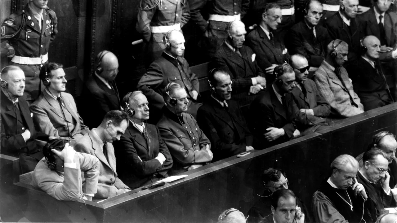 Procesului de la Nürnberg: În urmă cu 75 de ani: Hermann Goering, Rudolf Hess, Joachim von Ribbentrop şi alţi lideri nazişti erau aduşi în faţa justiţiei