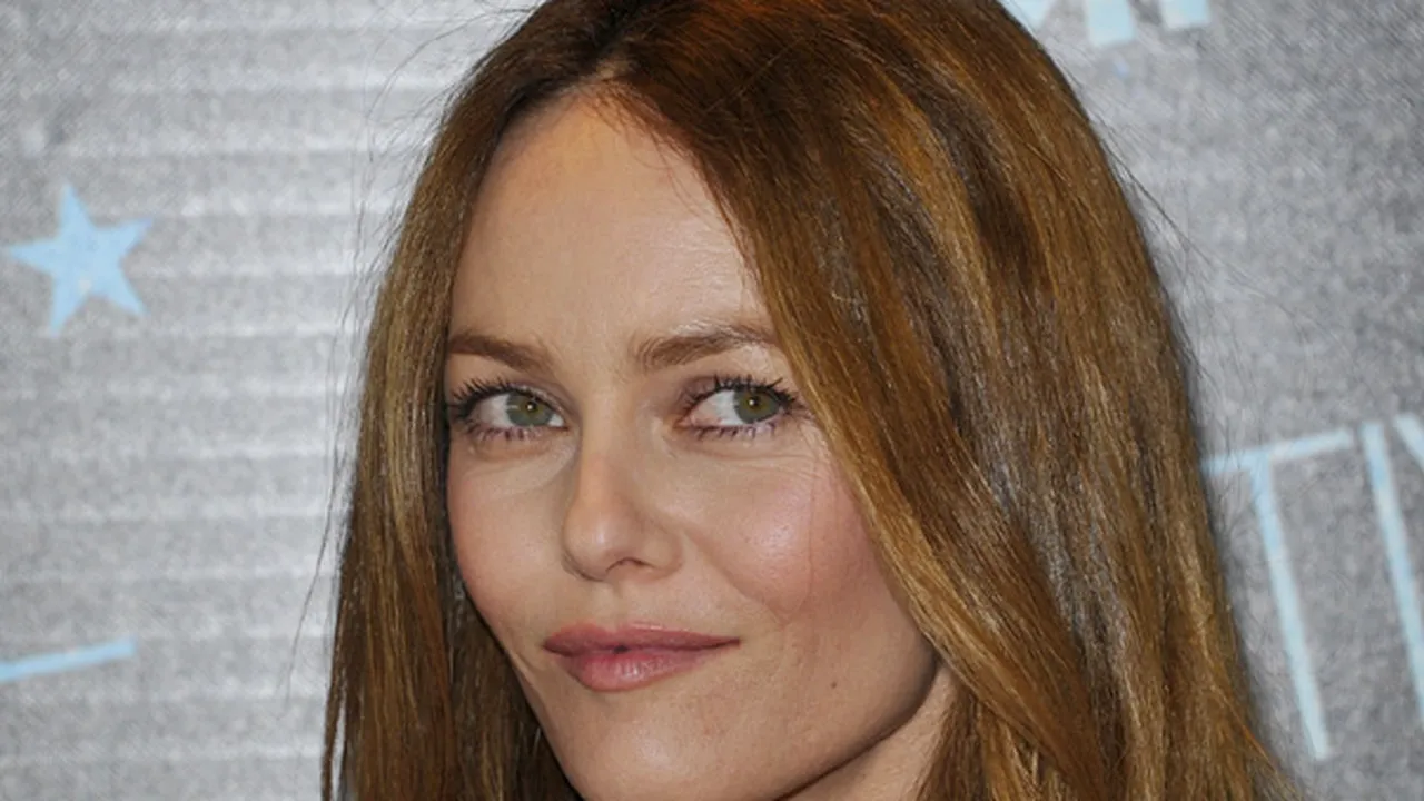 Vanessa Paradis are o nouă relaţie. Cu cine l-a înlocuit pe Johnny Depp - FOTO