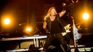 Reuniune la cinci ani de la „turneul de adio”. Membrii legendarei trupe rock Mötley Crüe anunţă noi concerte