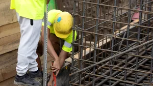 Firma care construiește turnurile de lux Elie Saab, deținute de Metropolitan, a cerut intrarea în concordat preventiv