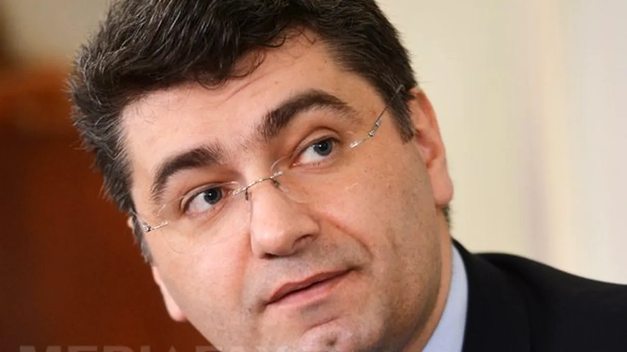 Fostul secretar de stat Ovidiu Puţura, adus la DNA pentru a fi audiat în dosarul de corupţie