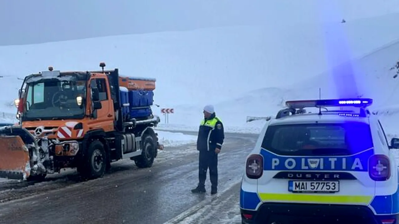 Fără mașini 4x4 sau echipate cu lanțuri nu se mai poate ajunge la Rânca
