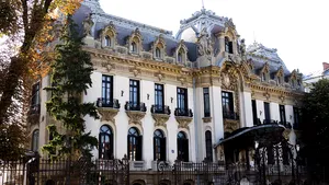  Muzeul Enescu îşi va recăpăta strălucirea printr-un amplu proces de consolidare şi restaurare