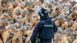 Amnesty International: aproape 2% din populaţia din El Salvador se află în închisoare