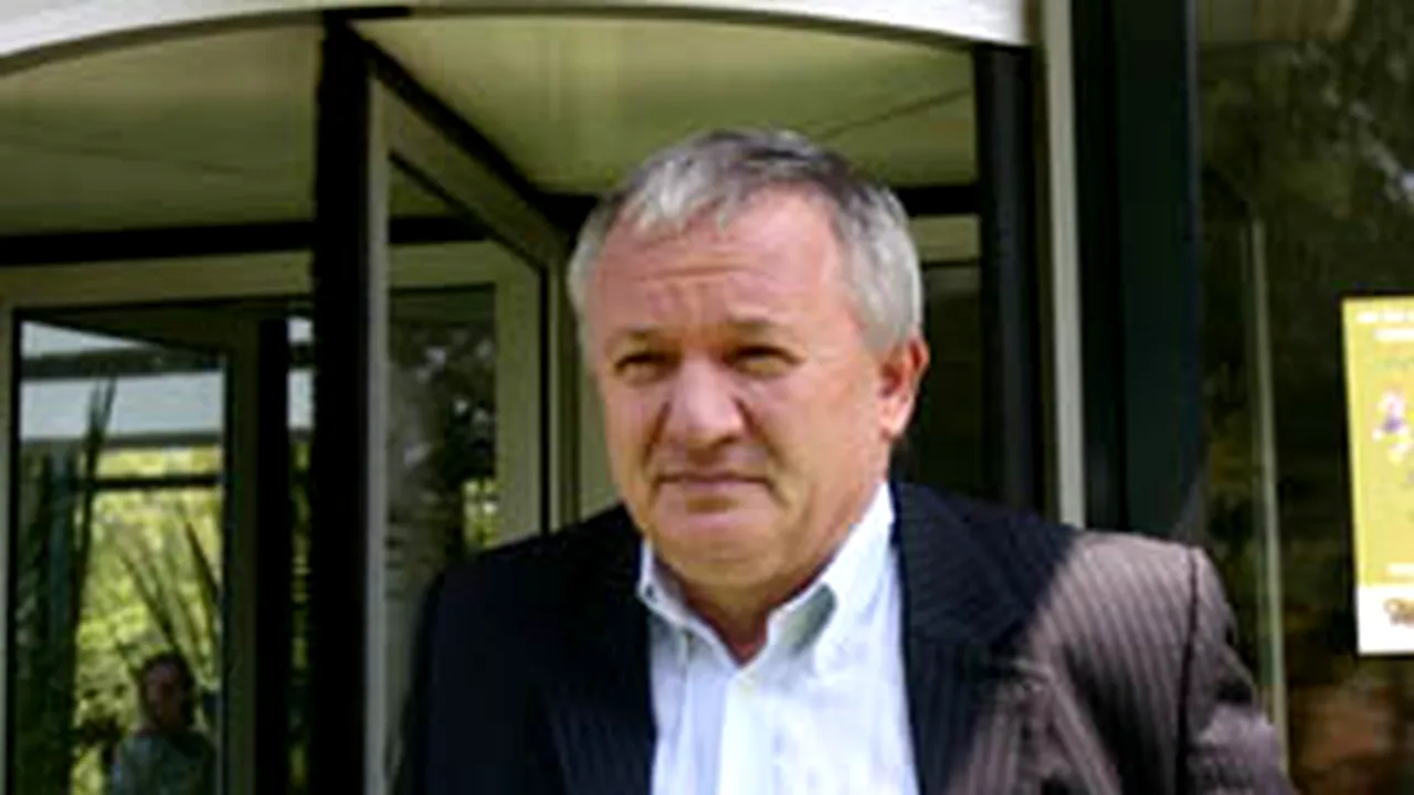 Porumboiu: Aurel Marinescu mi-a spus că mă ajută să câştig meciul cu UTA pentru 25.000 de euro