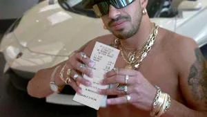 COMENTARIU Lelia Munteanu: Arfe