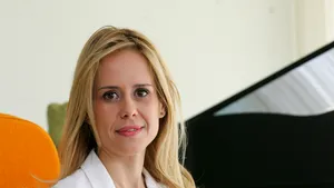 Mihaela Bilic: Mănâncă cu simţurile, nu lăsa mintea să te manipuleze!