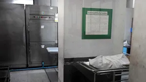 Familia lui David Carradine, şocată de publicarea unor fotografii ce prezintă cadavrul actorului