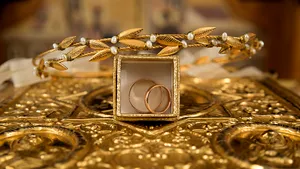 Gold Price Surges to Historical High for Second Consecutive Day