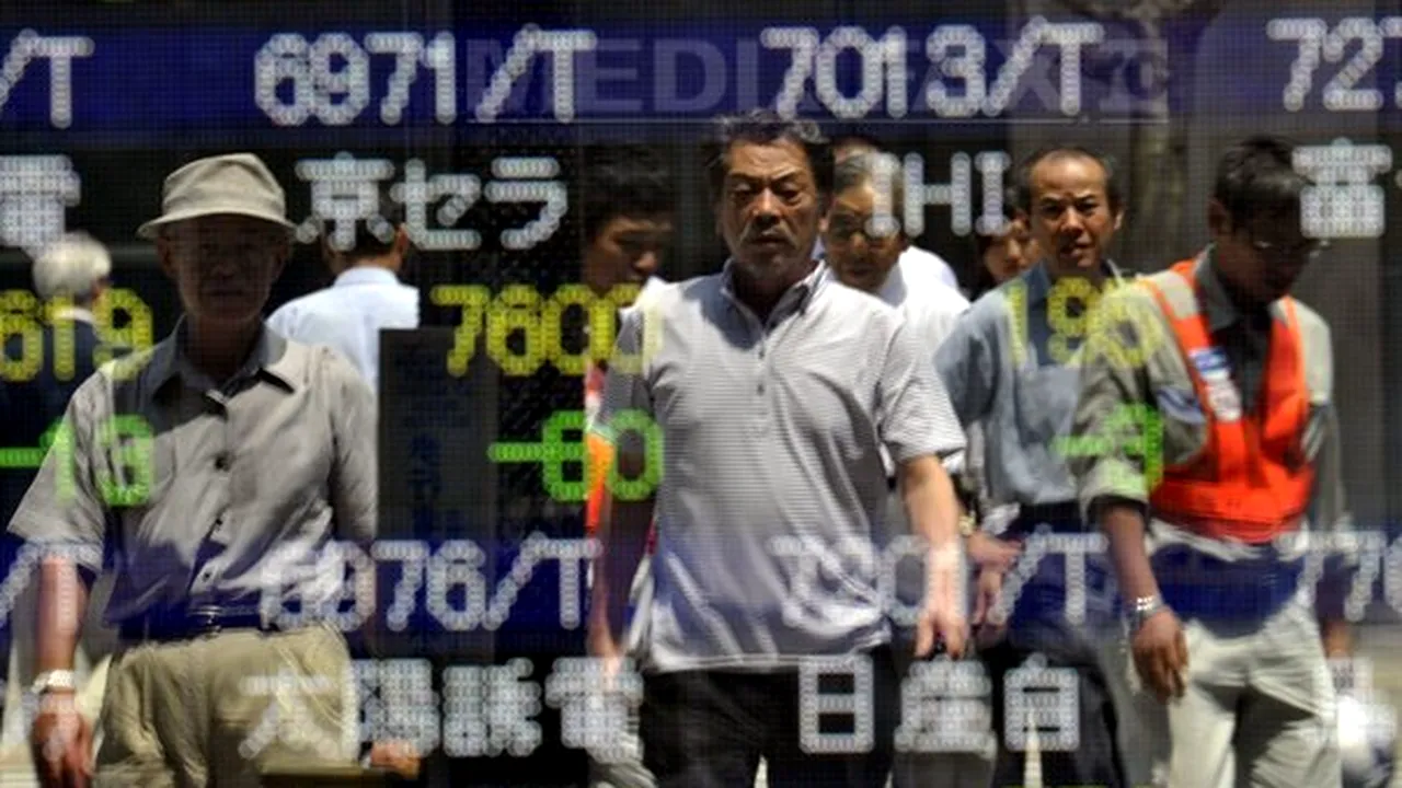 Bursele din Asia au evoluat marţi indecis, iar moneda euro s-a depreciat