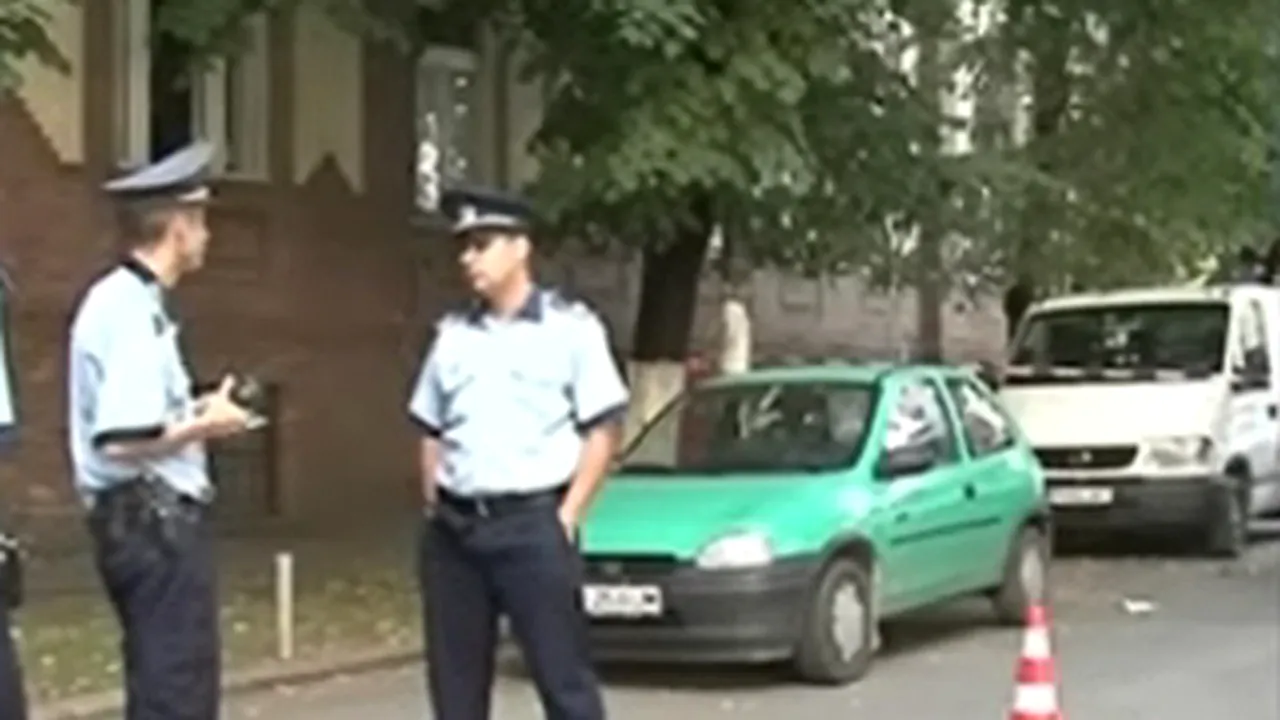 Rudele bărbatului ucis la Timişoara, împiedicate să intre în căminul în care s-a petrecut crima