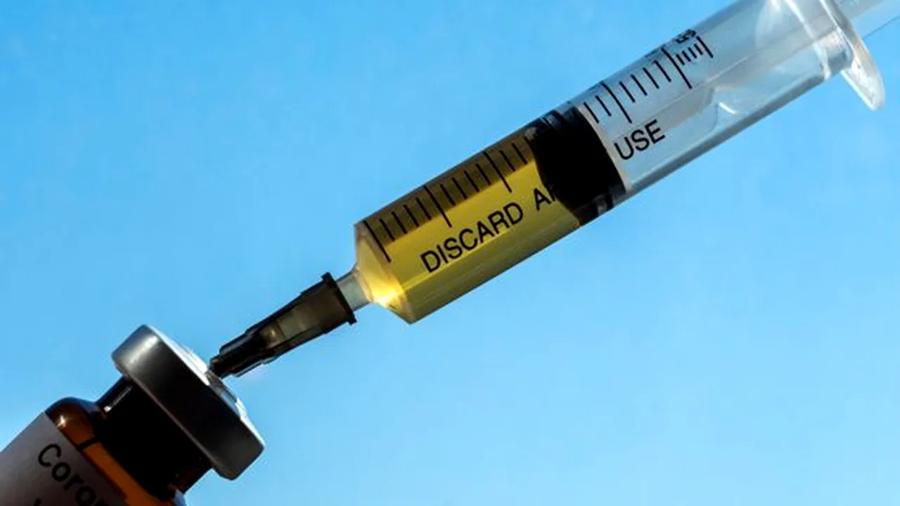 Genetician: Cel mai probabil va fi nevoie de mai multe vaccinuri pentru a combate noul coronavirus

