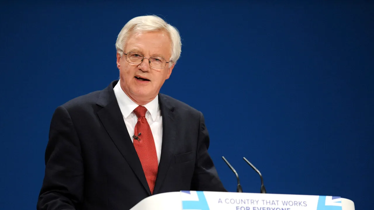David Davis, ministrul britanic pentru Brexit: Marea Britanie nu se aşteaptă la o factură de 60 de miliarde de euro din partea UE